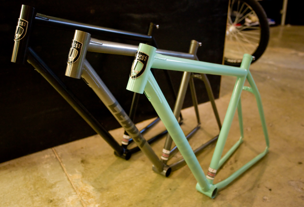 Leader Mordecai Frame – FIXED GEAR ARCHIVE